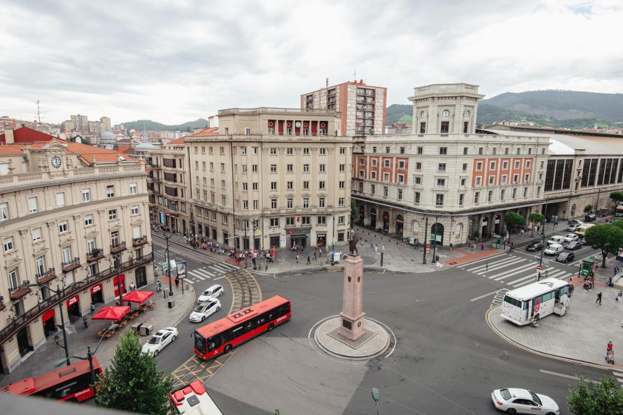 Latroupe La Granja Hostel Bilbao Bagian luar foto